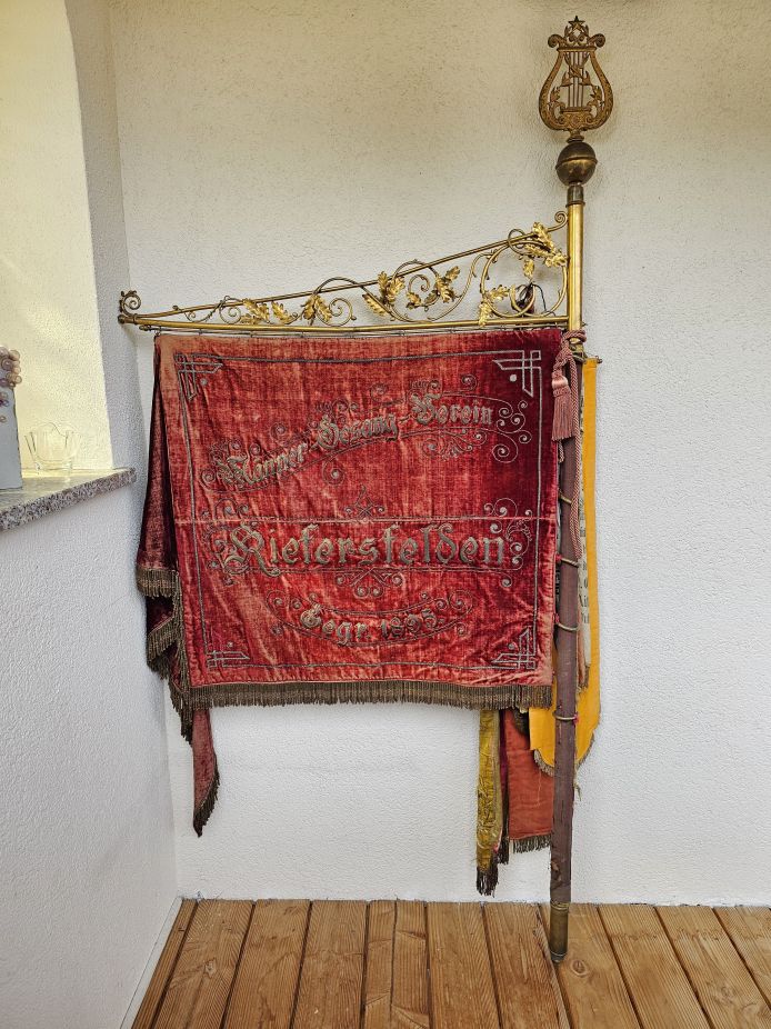 2025-15 MGV Fahne 1905.jpg